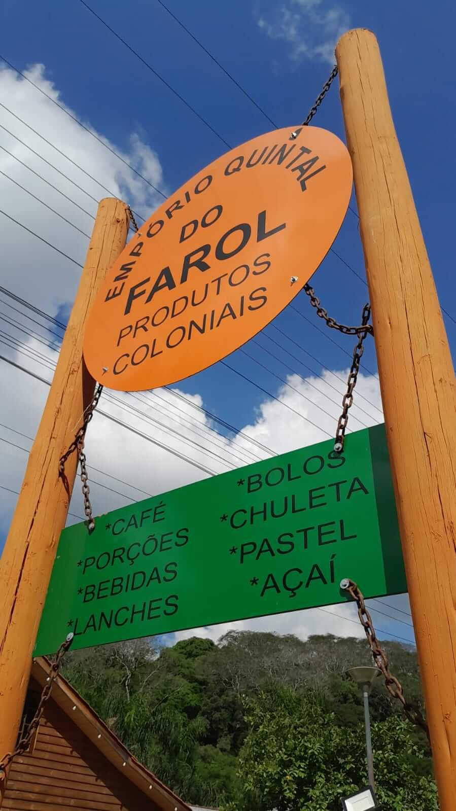 QUINTAL DO FAROL Empório de Produtos Coloniais e Bar de Rock e Blues com comida de boteco